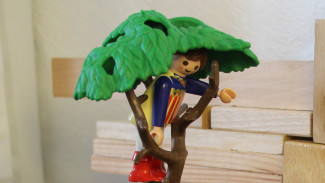 Playmobile Männchen und Baum