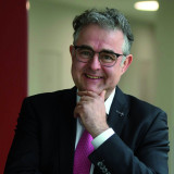 Mann mit Brille